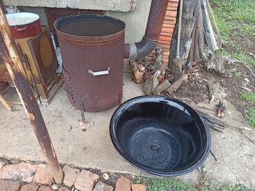 Ostala baštenska oprema: Kazan sa furunom za topljenje masti, kuvanje pekmeza itd. Furuna na lalafo.rs — 8 Ostala baštenska oprema: Kazan sa furunom za topljenje masti, kuvanje pekmeza itd. Furuna — 8