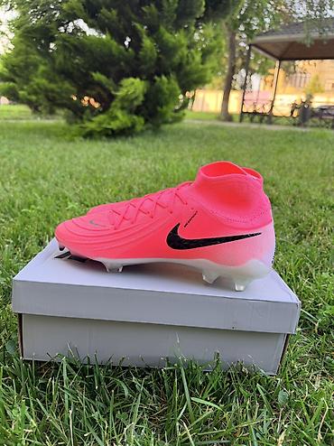 nike corablar: Nike Phantom Luna 2 Elite FG
Təzə butsi 43,44 razmer — 2