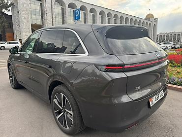 byd e1: Lixiang L6: 2024 г., 1.5 л, Автомат, Гибрид, Кроссовер — 2