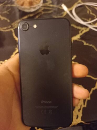 iphone 7 plus ikinci el qiymeti: IPhone 7, 32 GB, Qara, Barmaq izi