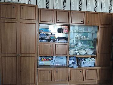 study table: Стенка-шкаф, Тип стенки-шкафа: Модульная, Для зала, Б/у, Особенности: Для хранения посуды — 1