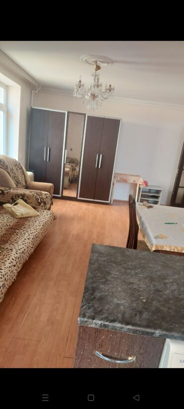 hovsanda 1 otaqli bina evleri 2023: Inşaçilar metrosuna yaxin 3/2 mertebesinde 1 otaqli bina evi 450 azn