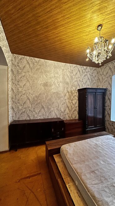 Otaqların uzunmüddətli kirayəsi: Merkezde 1 otaqli ev -da lalafo.az — 3 Otaqların uzunmüddətli kirayəsi: Merkezde 1 otaqli ev — 3