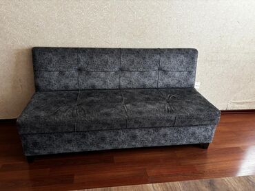 Divanlar: Divan, İşlənmiş, Açılmayan, Bazasız, Parça, Çatdırılma yoxdur