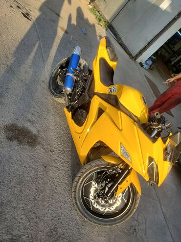 шины r15c: Спортбайк Yamaha, 250 куб. см, Бензин, Чоңдор үчүн, Колдонулган