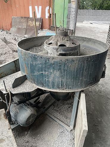 промышленные столы: Станок для производства пескоблока. Бетономешалка. Падоны. Матрица — 3