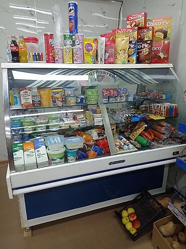 Горизонтальный витринный холодильник для