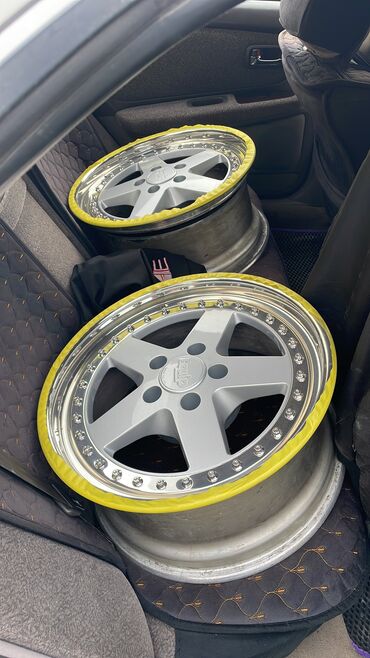 Диски: Диски R 17 Toyota, Комплект, отверстий - 5, Б/у at lalafo.kg — 14 Диски: Диски R 17 Toyota, Комплект, отверстий - 5, Б/у — 14