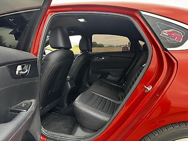 bcd com kg 2025: Kia Cerato: 2019 г., 1.6 л, Механика, Бензин, Хэтчбэк — 7