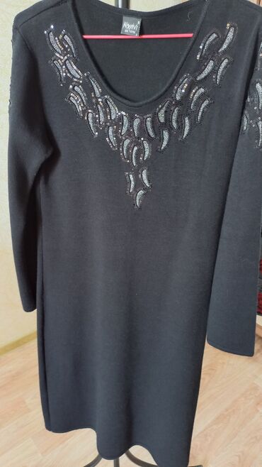 платья черный: Повседневное платье, Турция, Зима, Трикотаж, XL (EU 42)