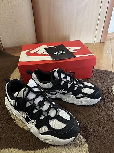 найк леброн: Мужские кроссовки, 42.5, Nike, Б/у, цвет - Черный, Бесплатная доставка — 2