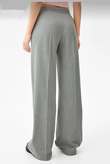 jletlər: ✅️YENİDİR. Bershka markası. Geyinilmediyinden eteyi kesilmeyib, tek — 3