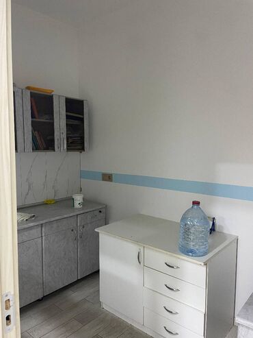 Kommersiya daşınmaz əmlakının satışı: Xırdalanda obyekt satılır. Mərkəzdə bazarın yanındakı binaların — 6