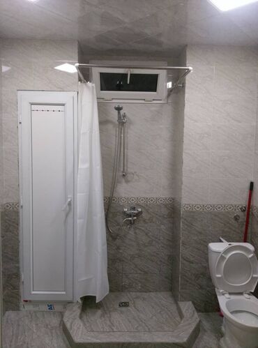 Uzunmüddətli kirayə mənzillər: Səbail Rayonu Sahil Metrosu Tarqovu Mərkəz 3 otaq. Mərtəbə - 3/3 Otaq — 11