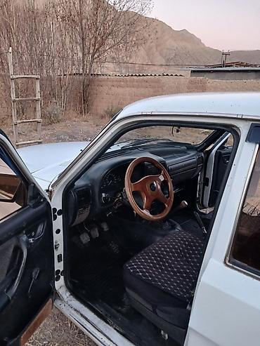 уаз 69: ГАЗ 3110 Volga: 1999 г., Механика, Бензин, Седан — 2