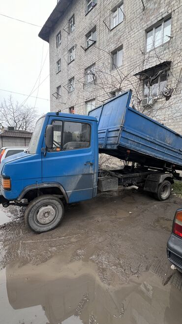 вренда авто: Курулуш таштандыларын чыгаруу, Шаар ичинде, жүк ташуучу жумушчусу менен