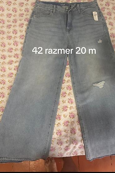 kisi ayaqqabilari: Salam satisa cixan geyimlerin coxu yenidir etiketileei usrundedir — 1