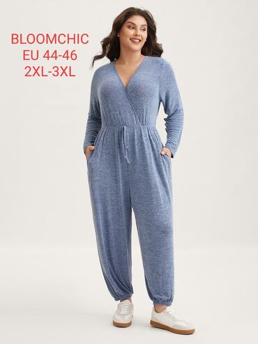 stradivarius zimska jakna: 3XL (EU 46), Jednobojni, bоја - Svetloplava