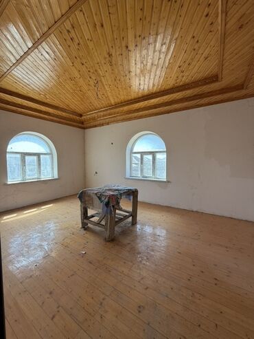 Həyət evləri və villaların satışı: 6 otaqlı, 260 kv. m, Kredit yoxdur, Orta təmir — 4