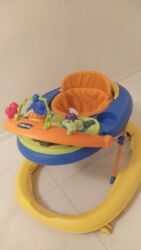 sundjer bob igracke: Chicco xaladik (uşaq gəzdirəni) – parlaq sarı-mavi gövdə, narıncı