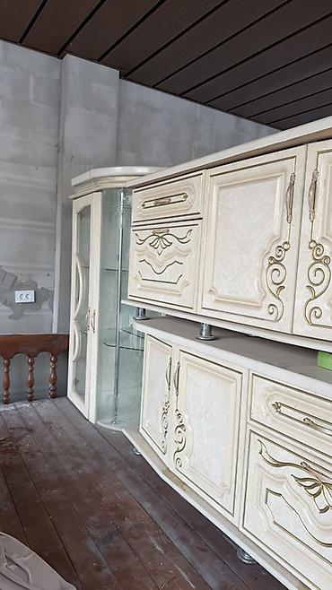 Эмерек: 🏡 Продаётся комплект мебели для столовой Продаётся красивый комплект — 3