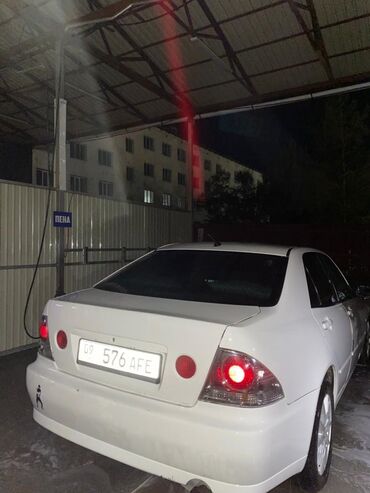 купить бронированную машину: Продажа: седан Toyota Altezza/Aristo-класса (правый руль) в белом