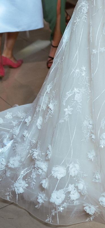 Ziyafət donları: Bu gözel bəxt gətirən Pronovias firmaya məxsus gəlinlik satılır — 22