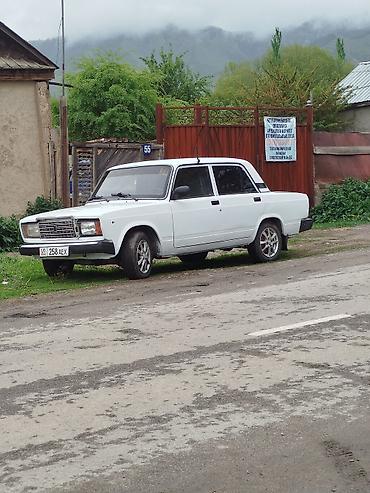 экономичный авто: ВАЗ (ЛАДА) 2107: 2006 г., 1.6 л, Седан — 2