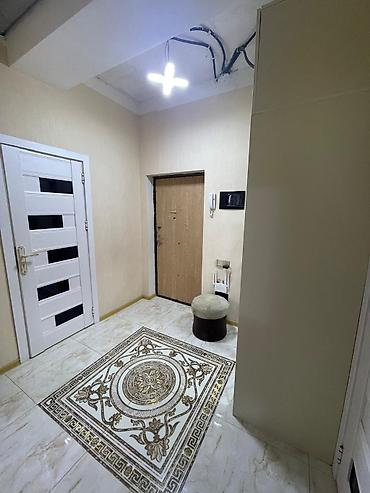 Квартиры: 3 otaqlı mənzil – geniş dəhliz və açıq balkon - Planlaşdırma: 3 ayrı — 5