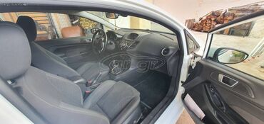 Ford Fiesta: 1.6 l | 2013 year | 145000 km. Hatchback
