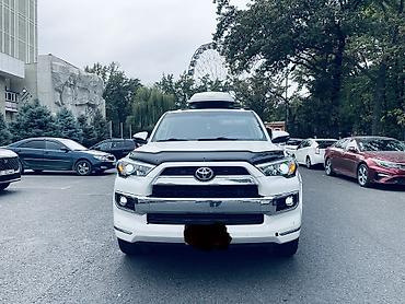4 рунер: Toyota 4Runner: 2018 г., 4 л, Автомат, Газ, Внедорожник — 1