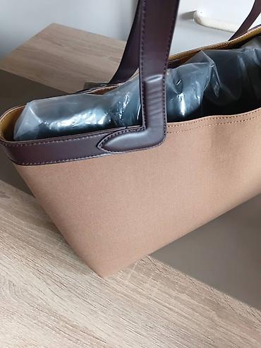 bez torbe zenske: Tote torba elegantnog, minimalističkog dizajna. - Materijali — 7