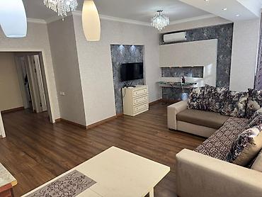 Долгосрочная аренда квартир: 3 комнаты, Риэлтор, Без подселения, С мебелью полностью — 2