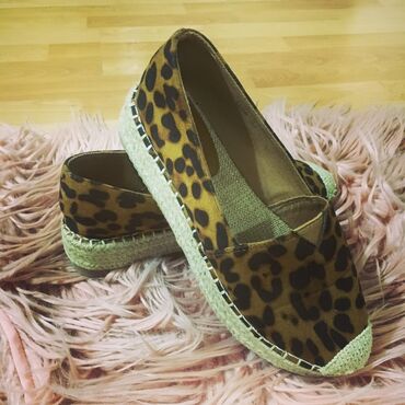 Makasin və loferlər: Ölçü: 37, rəng - Qəhvəyi, İşlənmiş -da lalafo.az — 4 Makasin və loferlər: Ölçü: 37, rəng - Qəhvəyi, İşlənmiş — 4