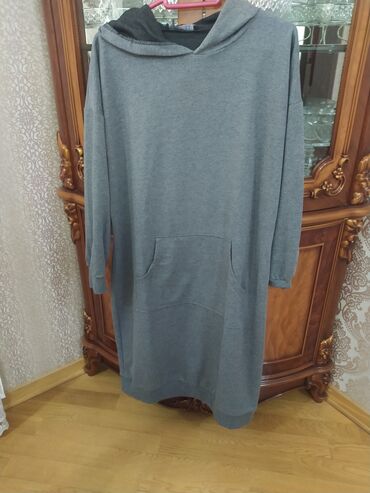 qaçış ayaqqabısı: Svitşot, Bershka, One size, rəng - Boz