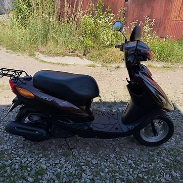 купить мопед в кредит: Yamaha JOG skuter - Rəng: tünd qəhvəyi/gavalı tonları, qara plastik — 2