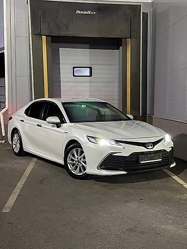 highlander 2017: Toyota Camry: 2022 г., 2.5 л, Вариатор, Гибрид, Седан — 5