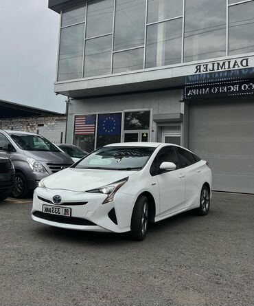 тайотп приус: Toyota Prius: 2016 г., 1.8 л, Автомат, Гибрид, Седан