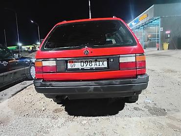 Volkswagen: Volkswagen Passat: 1992 г., Механика, Универсал — 9