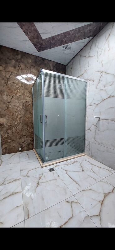 Duş kabinaları, arakəsmələr: Yeni Üstü açıq kabina, Künc üçün, Pulsuz çatdırılma — 10