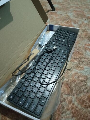 бриллиантовый комплект: Новая клавиатура офисная коробка другая