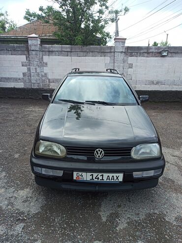 Транспорт: Volkswagen Golf Variant: 1993 г., 1.8 л, Механика, Бензин, Универсал