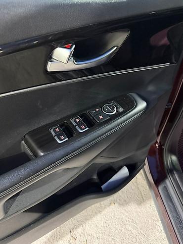 Kia: Kia Sorento: 2018 г., Автомат, Бензин, Кроссовер — 7