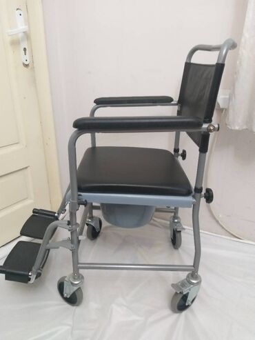 Invalidska kolica: Nemacka invalidska toaletna kolica PRINCEZA, cetiri tocka, na zadnjima — 2