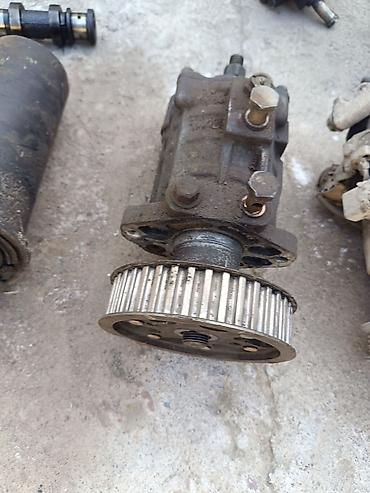 Другие детали для мотора: Разбор: комплект запчастей двигателя (дизель). На фото — набор — 10