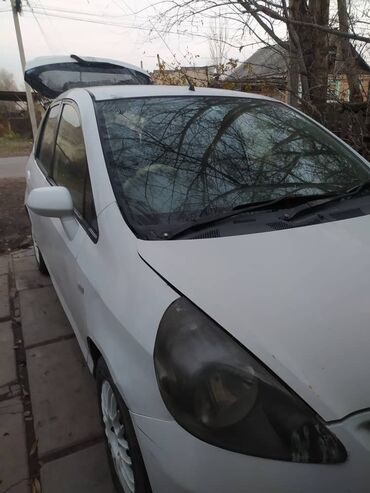 гольф 3 кпп: Honda Fit: 2002 г., 1.3 л, Вариатор, Бензин, Седан