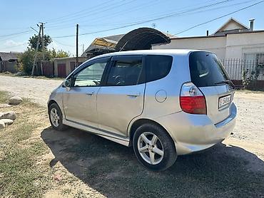 ej 204: Honda Fit: 2002 г., 1.3 л, Вариатор, Бензин, Хэтчбэк — 3