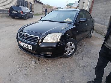 Toyota Avensis: 2003 г., Седан