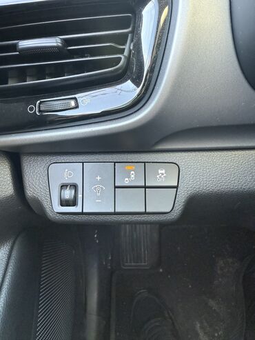 Kia: Kia Stonic: 2019 г., 1.6 л, Автомат, Дизель, Хэтчбэк at lalafo.kg — 8 Kia: Kia Stonic: 2019 г., 1.6 л, Автомат, Дизель, Хэтчбэк — 8