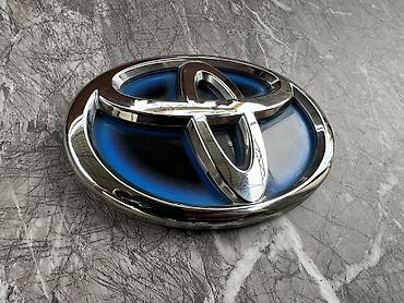 platform ok: Накладка крышки багажника Toyota, 2020 г., Б/у, Оригинал — 3